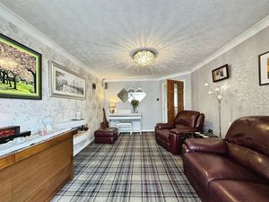 Lounge- click for photo gallery